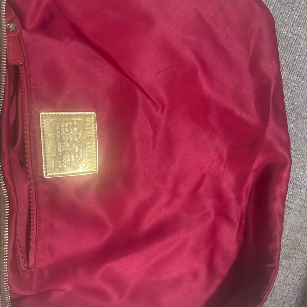 COACH POPPY LARGE TOTE HANDBAG  LEATHER/CANVAS GOLD POLKA DOTS AND HEARTS - Picture 7 of 7